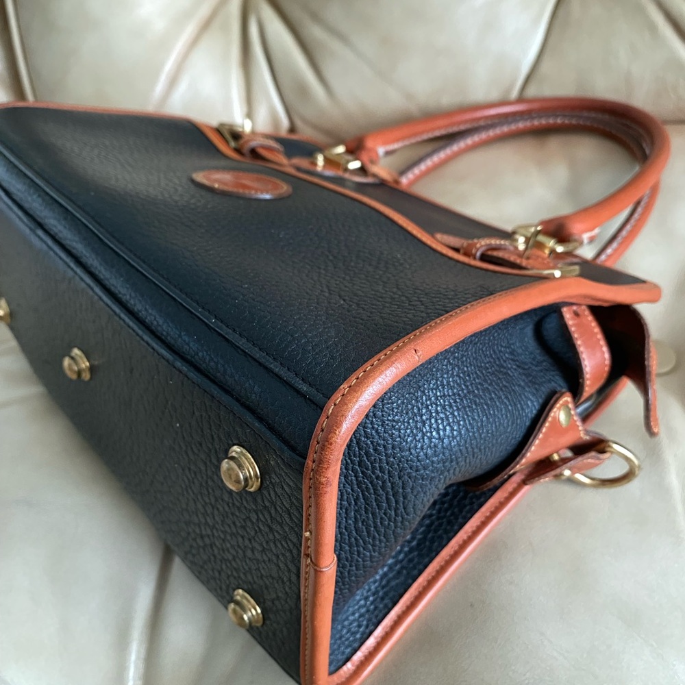 LKNW Vintage Dooney & Bourke Pebbled Leather Satchel Buckle AWL - Picture 10 of 15